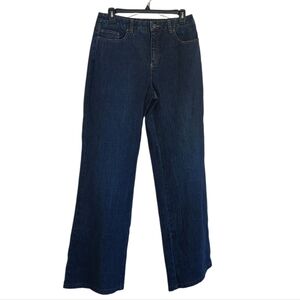 Women's Straight Leg Jeans